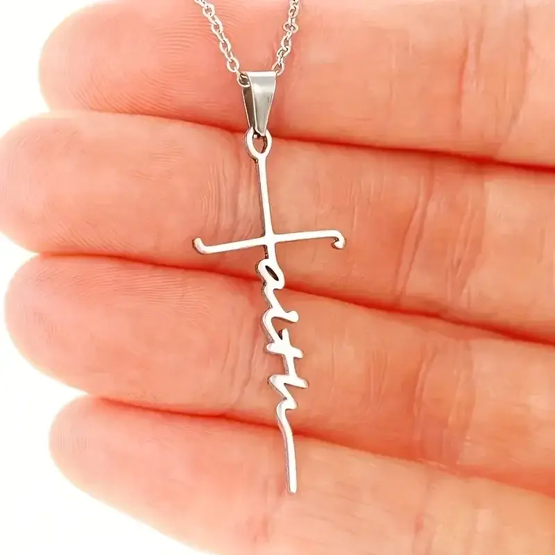 1 cross, same pendant for men and women